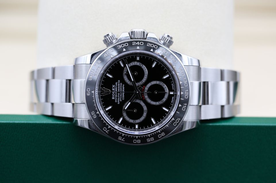 Rolex Daytona 126500 LN Image 5